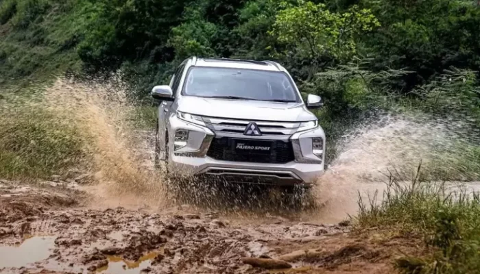 Daftar Biaya Pajak Mitsubishi Pajero semua Tipe dari 2010-2023