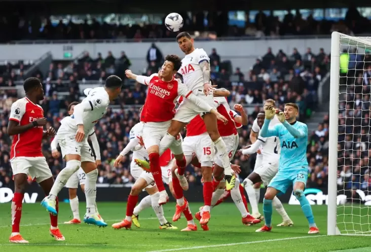 Hasil Kejuaraan Inggris: Arsenal Perkasa pada Puncak Klasemen usai Sikat Tottenham Hotspur