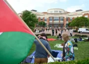 Kamp Tenda Baru Pro-Palestina Muncul di dalam Universitas North Carolina kemudian Arizona State University