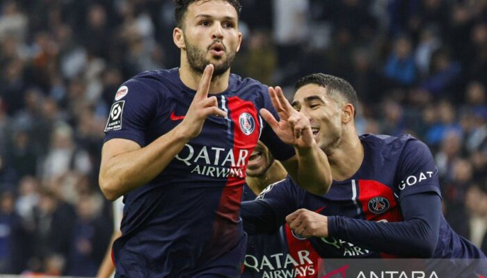 Sepuluh pemain PSG sukses amankan kemenangan 2-0 berhadapan dengan Marseille