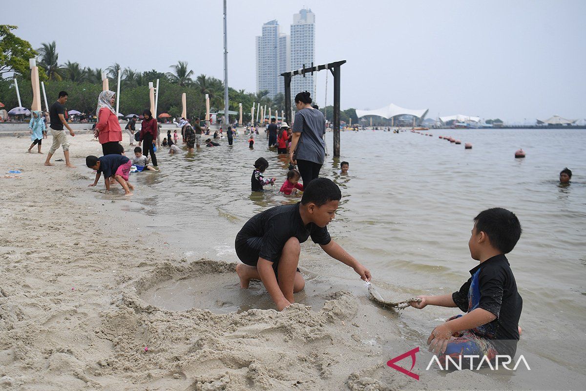 Survei: Berlibur ke luar kota lebih besar lanjut diminati ketimbang “staycation”